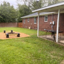 Cagle backyard sitting area